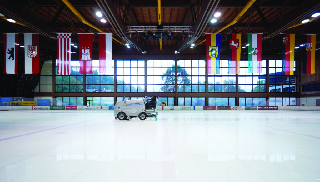 Rolba wm shira na lodowisku